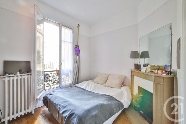 Appartement F2 à vendre - 2 pièces - 39.44 m2 - PARIS - 75009 - ILE-DE-FRANCE - Century 21 Quartier Des Théâtres