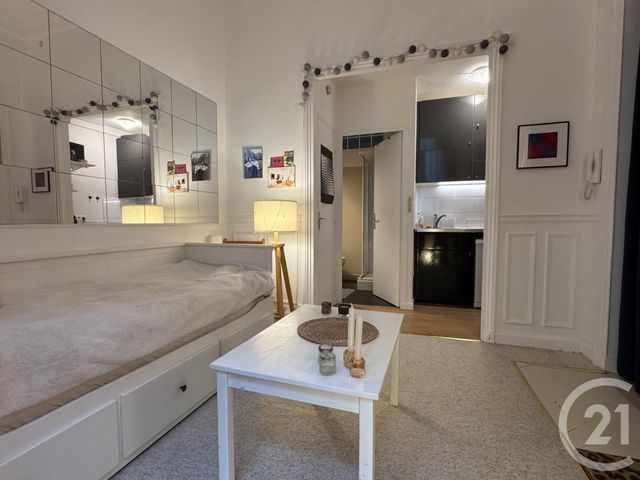 Appartement Studio à vendre - 1 pièce - 16.85 m2 - PARIS - 75008 - ILE-DE-FRANCE - Century 21 Quartier Des Théâtres