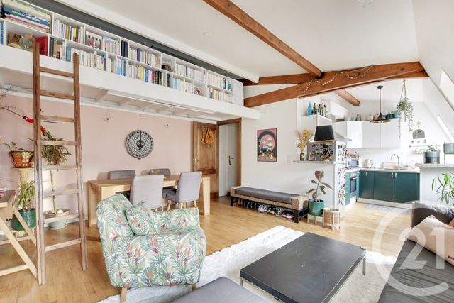 Appartement T3 à vendre - 3 pièces - 52.1 m2 - PARIS - 75018 - ILE-DE-FRANCE - Century 21 Quartier Des Théâtres