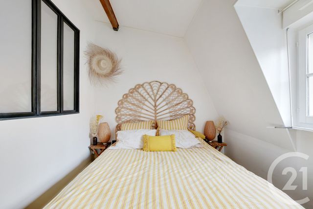 Appartement T3 à vendre - 3 pièces - 52.1 m2 - PARIS - 75018 - ILE-DE-FRANCE - Century 21 Quartier Des Théâtres