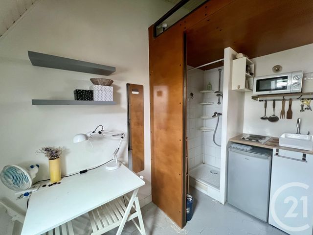 Chambre à vendre - 1 pièce - 6.9 m2 - PARIS - 75009 - ILE-DE-FRANCE - Century 21 Quartier Des Théâtres