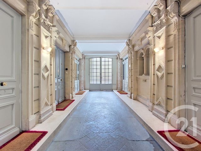 Appartement T2 à vendre - 2 pièces - 30.58 m2 - PARIS - 75009 - ILE-DE-FRANCE - Century 21 Quartier Des Théâtres