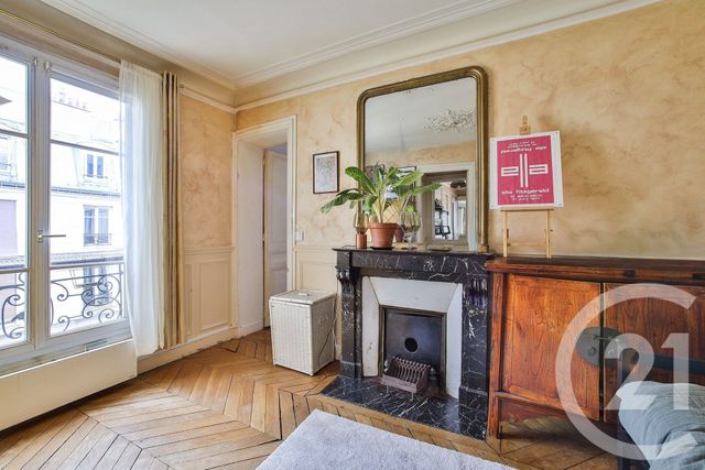 Afficher la photo en grand Appartement F3 à vendre - 3 pièces - 57.38 m2 - PARIS - 75009 - ILE-DE-FRANCE - Century 21 Quartier Des Théâtres