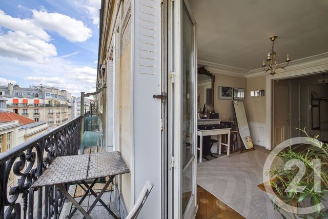 Afficher la photo en grand Appartement F3 à vendre - 3 pièces - 57.38 m2 - PARIS - 75009 - ILE-DE-FRANCE - Century 21 Quartier Des Théâtres