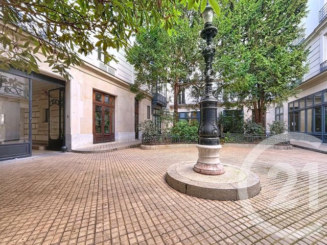 Afficher la photo en grand Appartement Studio à vendre - 1 pièce - 14.18 m2 - PARIS - 75009 - ILE-DE-FRANCE - Century 21 Quartier Des Théâtres