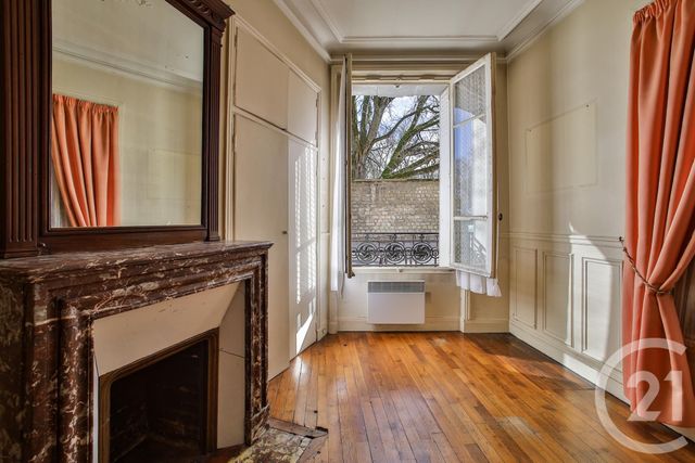 Appartement F2 à vendre - 2 pièces - 31.27 m2 - PARIS - 75018 - ILE-DE-FRANCE - Century 21 Quartier Des Théâtres