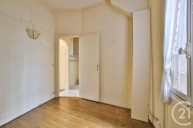 Appartement F2 à vendre - 2 pièces - 31.27 m2 - PARIS - 75018 - ILE-DE-FRANCE - Century 21 Quartier Des Théâtres