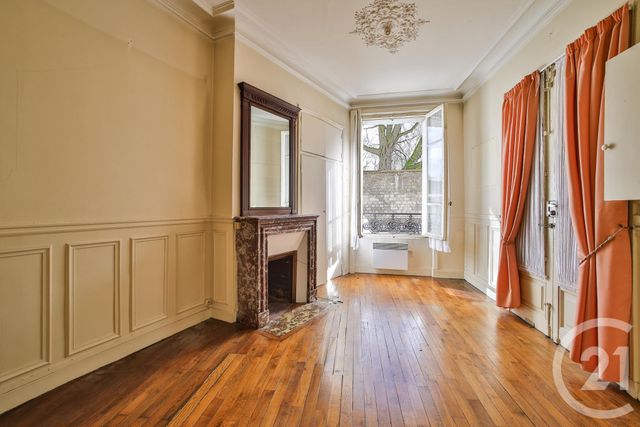 Appartement F2 à vendre - 2 pièces - 31.27 m2 - PARIS - 75018 - ILE-DE-FRANCE - Century 21 Quartier Des Théâtres