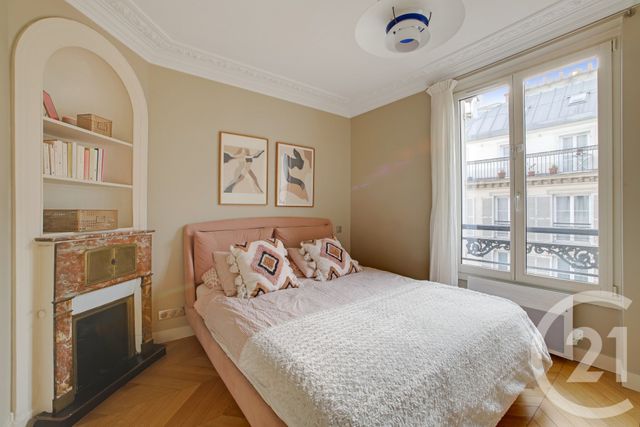 Appartement F3 à vendre - 3 pièces - 60.13 m2 - PARIS - 75009 - ILE-DE-FRANCE - Century 21 Quartier Des Théâtres