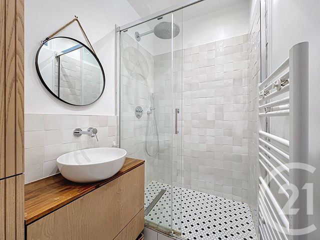 Appartement F2 bis à louer - 3 pièces - 51.97 m2 - PARIS - 75008 - ILE-DE-FRANCE - Century 21 Quartier Des Théâtres