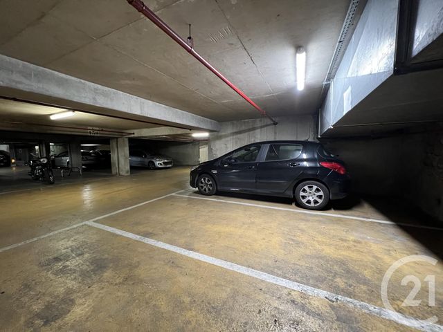 parking à louer - 12.43 m2 - PARIS - 75009 - ILE-DE-FRANCE - Century 21 Quartier Des Théâtres