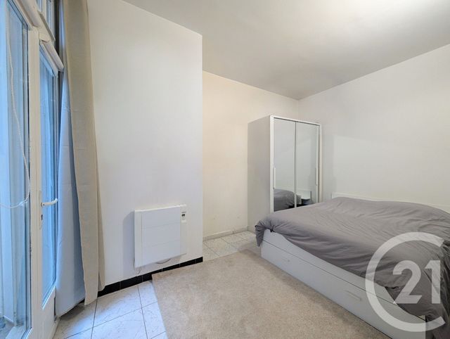 Appartement F2 à vendre - 2 pièces - 27.6 m2 - PARIS - 75008 - ILE-DE-FRANCE - Century 21 Quartier Des Théâtres