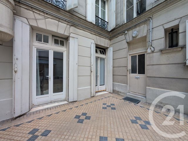 Appartement F2 à vendre - 2 pièces - 27.6 m2 - PARIS - 75008 - ILE-DE-FRANCE - Century 21 Quartier Des Théâtres