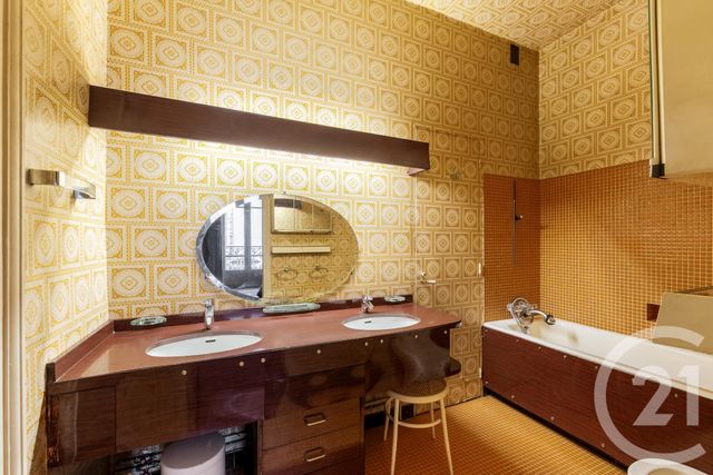 Appartement F6 à vendre - 6 pièces - 145.01 m2 - PARIS - 75017 - ILE-DE-FRANCE - Century 21 Quartier Des Théâtres