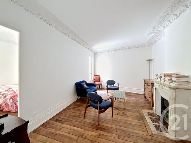 Appartement F2 à vendre - 2 pièces - 45.35 m2 - PARIS - 75009 - ILE-DE-FRANCE - Century 21 Quartier Des Théâtres