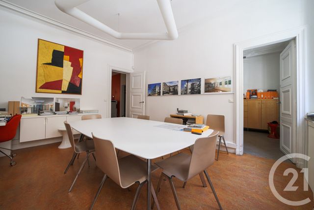Appartement F5 à vendre - 5 pièces - 128.38 m2 - PARIS - 75009 - ILE-DE-FRANCE - Century 21 Quartier Des Théâtres