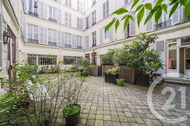 Appartement F5 à vendre - 5 pièces - 128.38 m2 - PARIS - 75009 - ILE-DE-FRANCE - Century 21 Quartier Des Théâtres