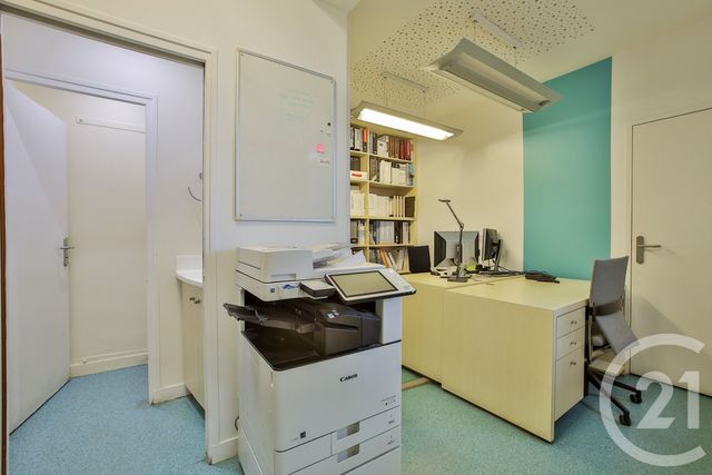 Appartement F2 à vendre - 2 pièces - 31.72 m2 - PARIS - 75009 - ILE-DE-FRANCE - Century 21 Quartier Des Théâtres