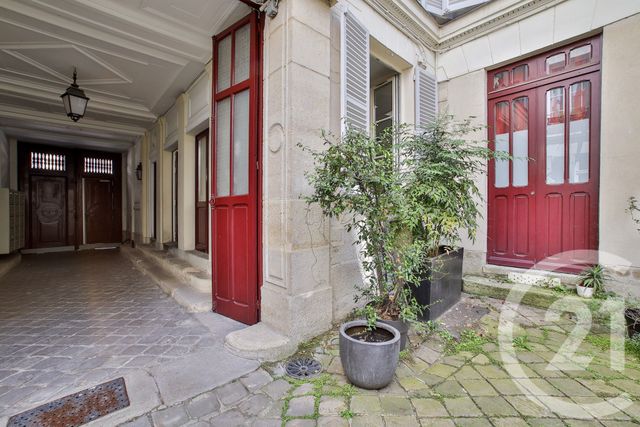 Appartement F2 à vendre - 2 pièces - 31.72 m2 - PARIS - 75009 - ILE-DE-FRANCE - Century 21 Quartier Des Théâtres