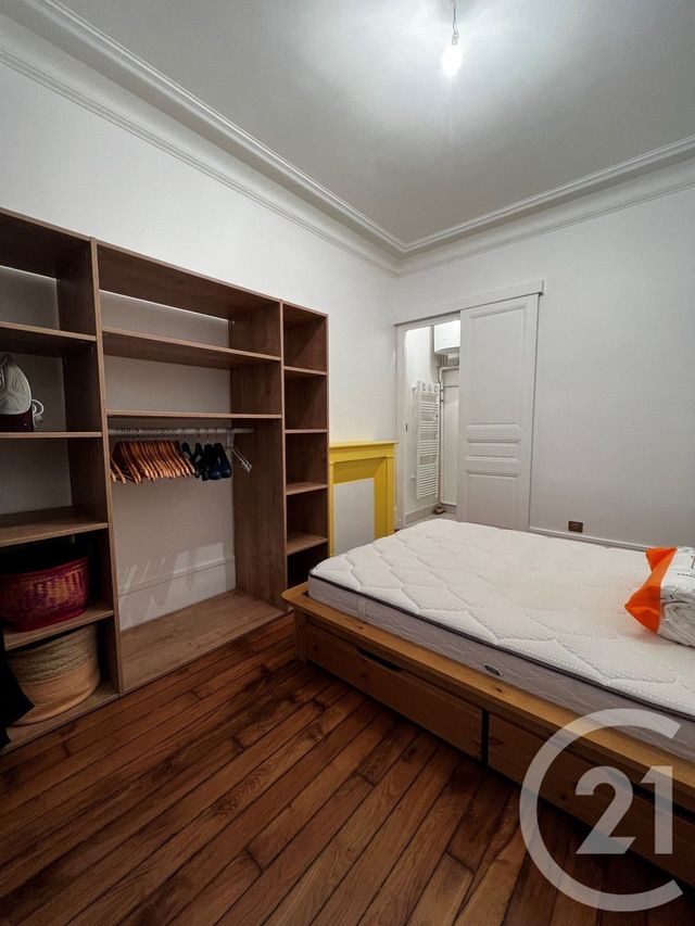 Appartement F2 à vendre - 2 pièces - 37.5 m2 - PARIS - 75017 - ILE-DE-FRANCE - Century 21 Quartier Des Théâtres