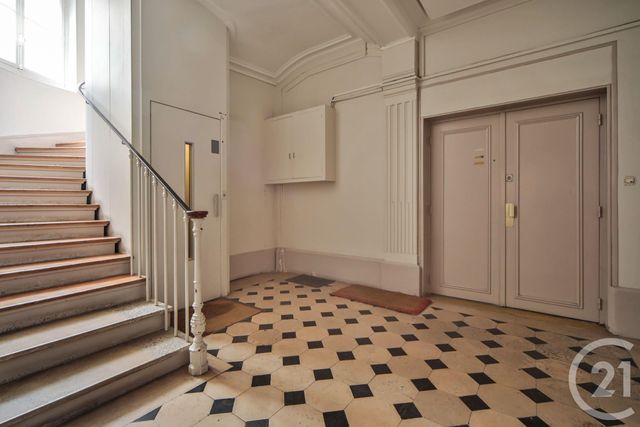 Appartement F2 à louer - 2 pièces - 35.64 m2 - PARIS - 75008 - ILE-DE-FRANCE - Century 21 Quartier Des Théâtres