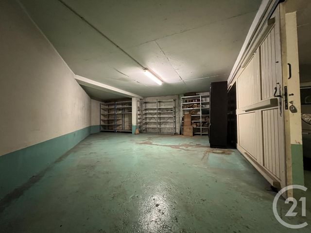parking à louer - 35.0 m2 - PARIS - 75008 - ILE-DE-FRANCE - Century 21 Quartier Des Théâtres