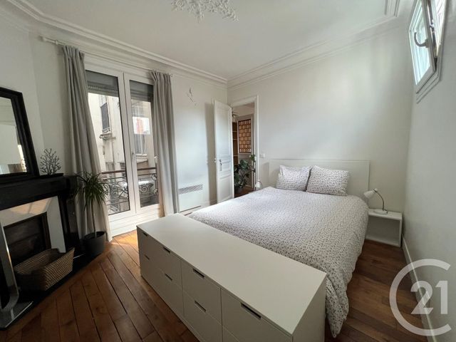 Appartement F2 à louer - 2 pièces - 39.51 m2 - PARIS - 75018 - ILE-DE-FRANCE - Century 21 Quartier Des Théâtres