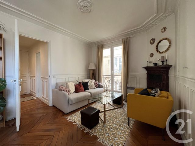 Appartement F2 à louer - 2 pièces - 39.51 m2 - PARIS - 75018 - ILE-DE-FRANCE - Century 21 Quartier Des Théâtres