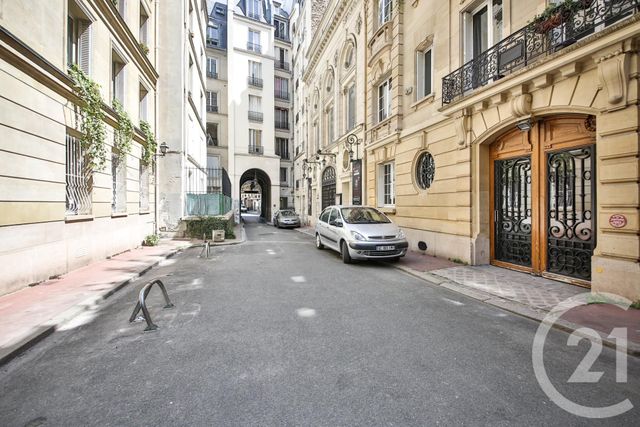 Appartement F2 à louer - 2 pièces - 59.16 m2 - PARIS - 75009 - ILE-DE-FRANCE - Century 21 Quartier Des Théâtres