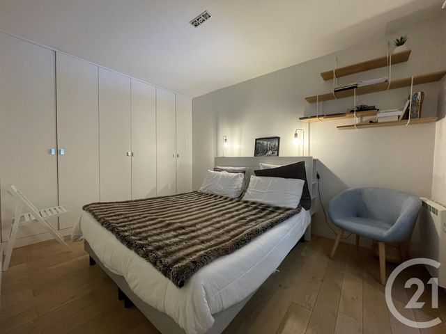 Appartement F2 à louer - 2 pièces - 45.55 m2 - PARIS - 75018 - ILE-DE-FRANCE - Century 21 Quartier Des Théâtres
