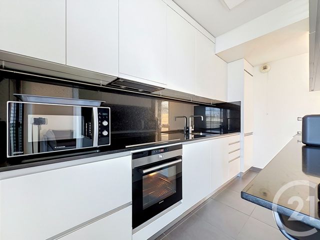 Appartement F5 à louer - 5 pièces - 103.26 m2 - NANTERRE - 92 - ILE-DE-FRANCE - Century 21 Quartier Des Théâtres
