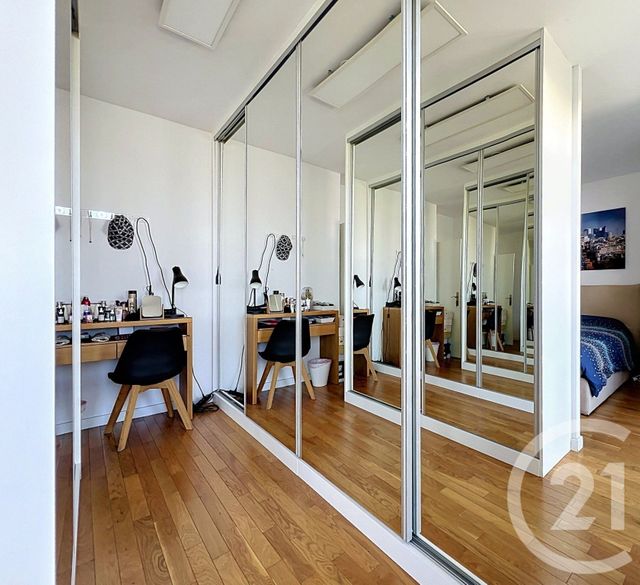 Appartement F5 à louer - 5 pièces - 103.26 m2 - NANTERRE - 92 - ILE-DE-FRANCE - Century 21 Quartier Des Théâtres