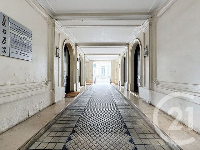 Appartement Chambre à vendre - 1 pièce - 16.01 m2 - PARIS - 75009 - ILE-DE-FRANCE - Century 21 Quartier Des Théâtres