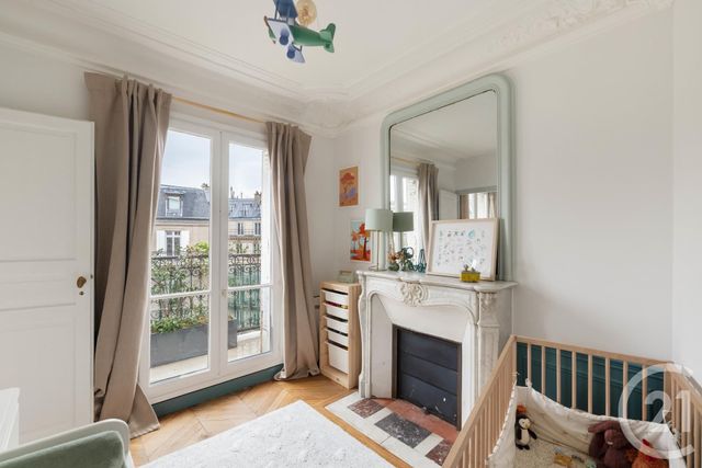 Appartement F3 à vendre - 3 pièces - 63.86 m2 - PARIS - 75008 - ILE-DE-FRANCE - Century 21 Quartier Des Théâtres