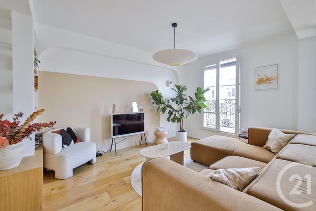 Appartement F3 à vendre - 3 pièces - 70.6 m2 - PARIS - 75009 - ILE-DE-FRANCE - Century 21 Quartier Des Théâtres