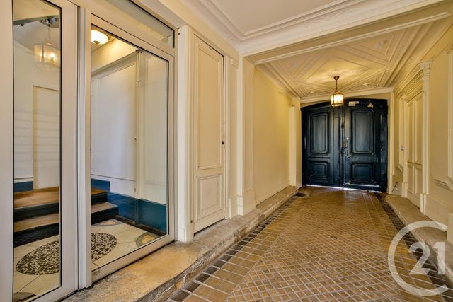 Appartement F3 à vendre - 3 pièces - 70.6 m2 - PARIS - 75009 - ILE-DE-FRANCE - Century 21 Quartier Des Théâtres