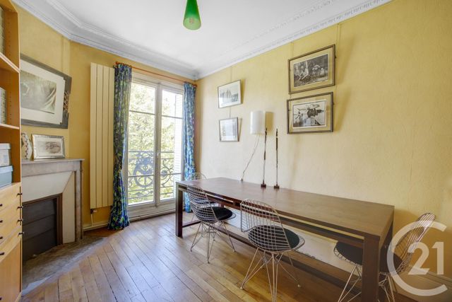 Appartement F5 à vendre - 5 pièces - 93.15 m2 - PARIS - 75018 - ILE-DE-FRANCE - Century 21 Quartier Des Théâtres