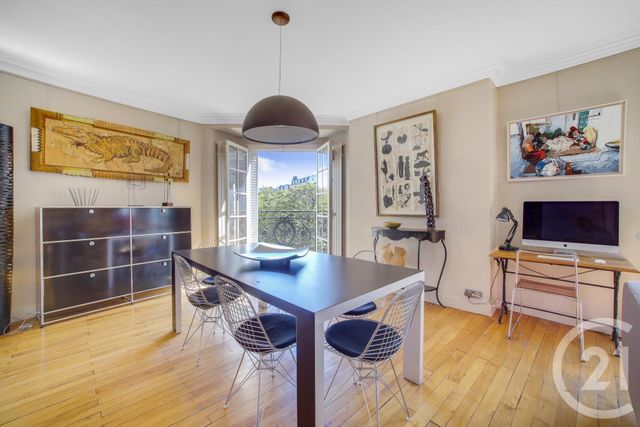 Appartement F5 à vendre - 5 pièces - 93.15 m2 - PARIS - 75018 - ILE-DE-FRANCE - Century 21 Quartier Des Théâtres