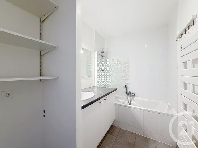 Appartement F3 à louer - 3 pièces - 62.16 m2 - PARIS - 75009 - ILE-DE-FRANCE - Century 21 Quartier Des Théâtres