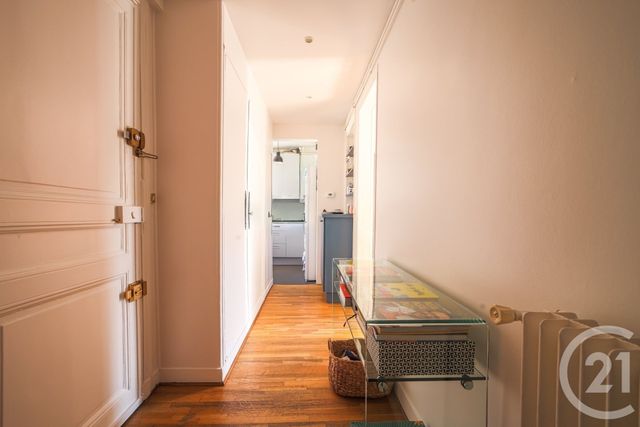 Appartement F2 à vendre - 2 pièces - 47.0 m2 - PARIS - 75009 - ILE-DE-FRANCE - Century 21 Quartier Des Théâtres