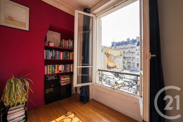 Appartement F2 à vendre - 2 pièces - 47.0 m2 - PARIS - 75009 - ILE-DE-FRANCE - Century 21 Quartier Des Théâtres