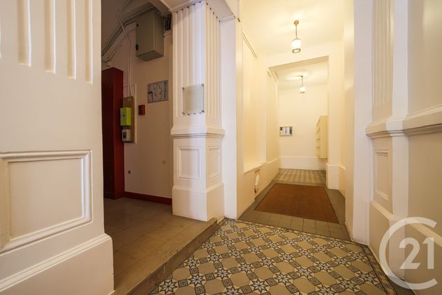 Appartement F2 à vendre - 2 pièces - 47.0 m2 - PARIS - 75009 - ILE-DE-FRANCE - Century 21 Quartier Des Théâtres