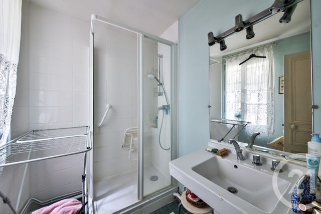 Appartement F3 à vendre - 3 pièces - 72.69 m2 - PARIS - 75009 - ILE-DE-FRANCE - Century 21 Quartier Des Théâtres