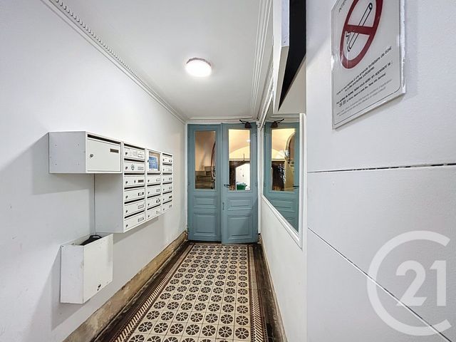 Appartement F2 à vendre - 2 pièces - 36.39 m2 - PARIS - 75009 - ILE-DE-FRANCE - Century 21 Quartier Des Théâtres