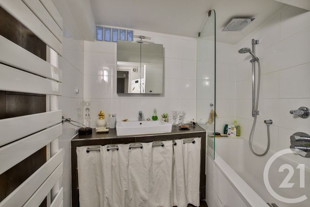 Appartement Duplex à vendre - 3 pièces - 70.72 m2 - PARIS - 75009 - ILE-DE-FRANCE - Century 21 Quartier Des Théâtres